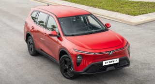 VinFast VF MPV 7 chốt giá 819 triệu đồng: Bản 'biển trắng' của Limo Green, thêm lựa chọn cho gia đình Việt